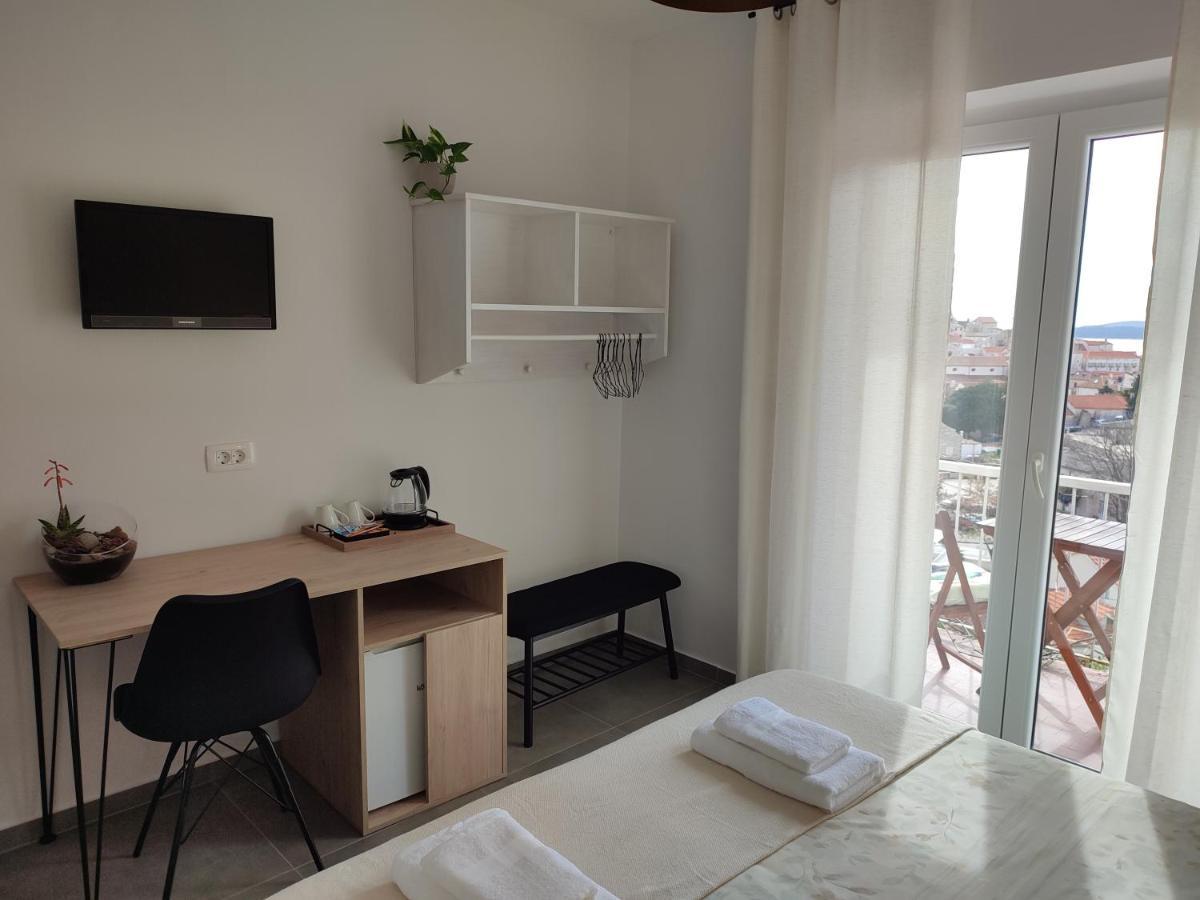 Guest House Vuljan Хвар Экстерьер фото
