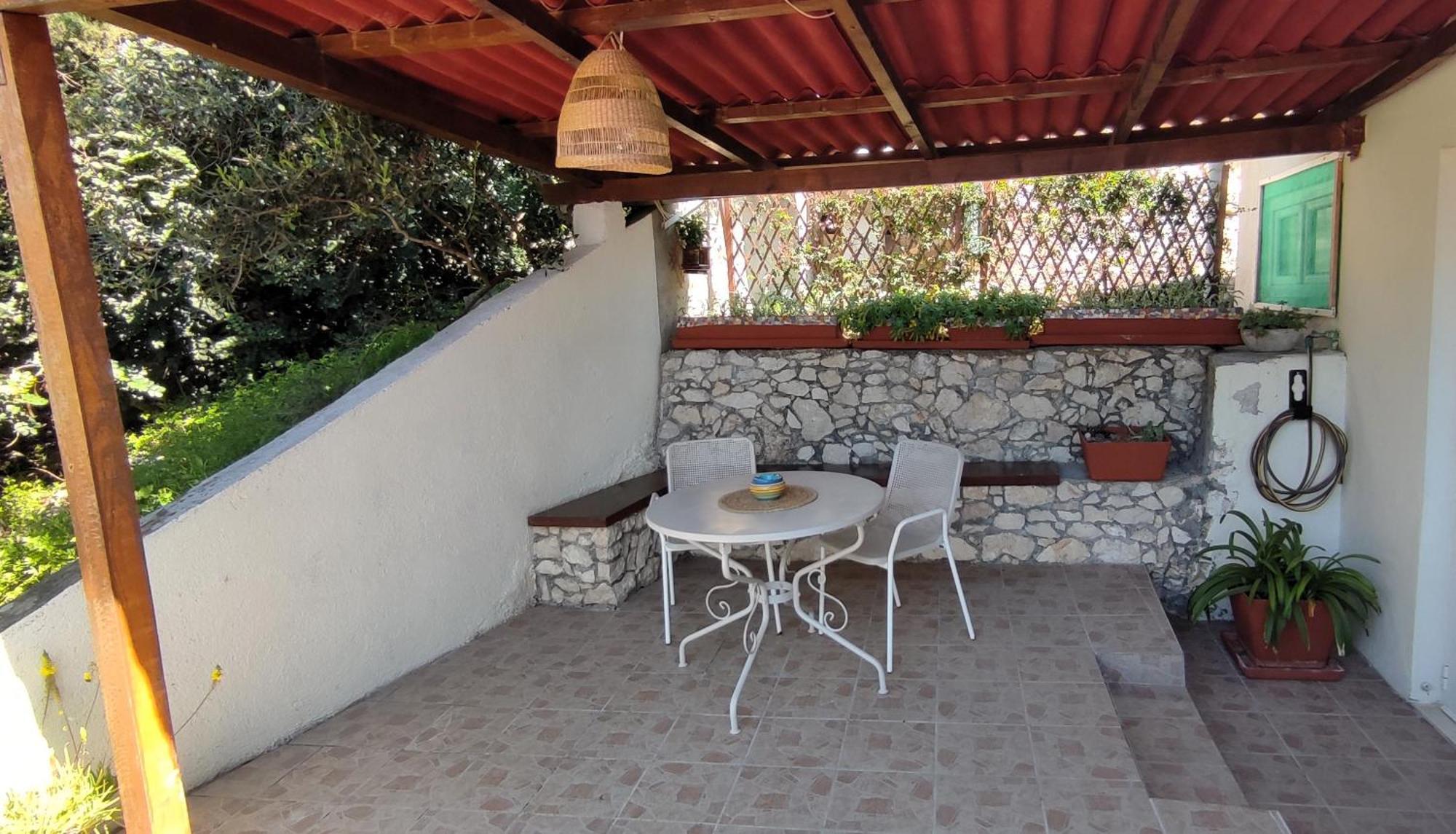 Guest House Vuljan Хвар Экстерьер фото